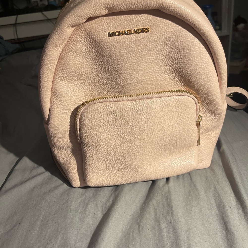 Brand new Michael Kors pink backpack !! - Picture 2 of 3